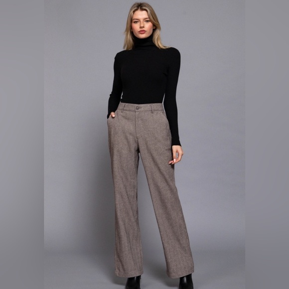 Pants - Women's Brown Straight-Leg Herringbone Pants